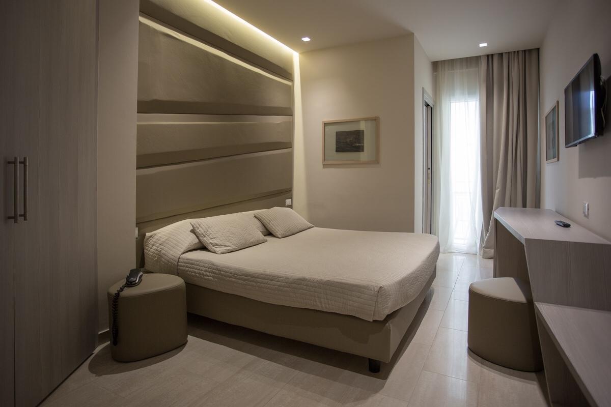 Hotel Principe Римини Экстерьер фото